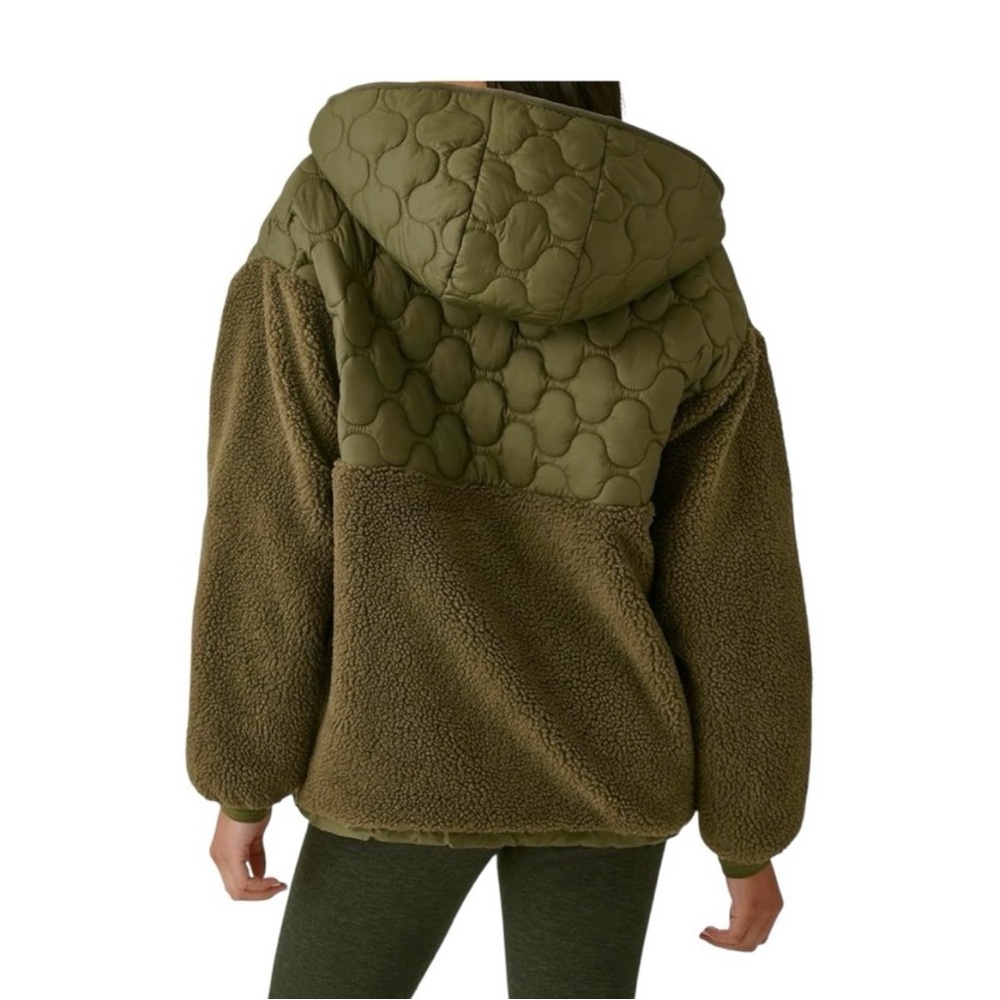 Bass Outdoor Women Contrast Hood Sherpa Soft Pullover Military Olive Size S - Picture 2 of 3